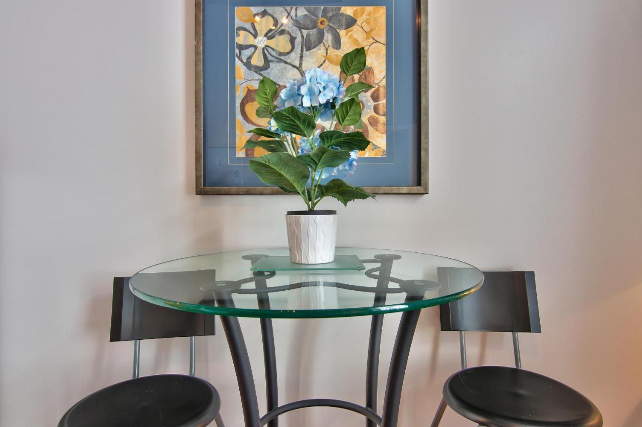 Apartment Et Studio Монреал Екстериор снимка